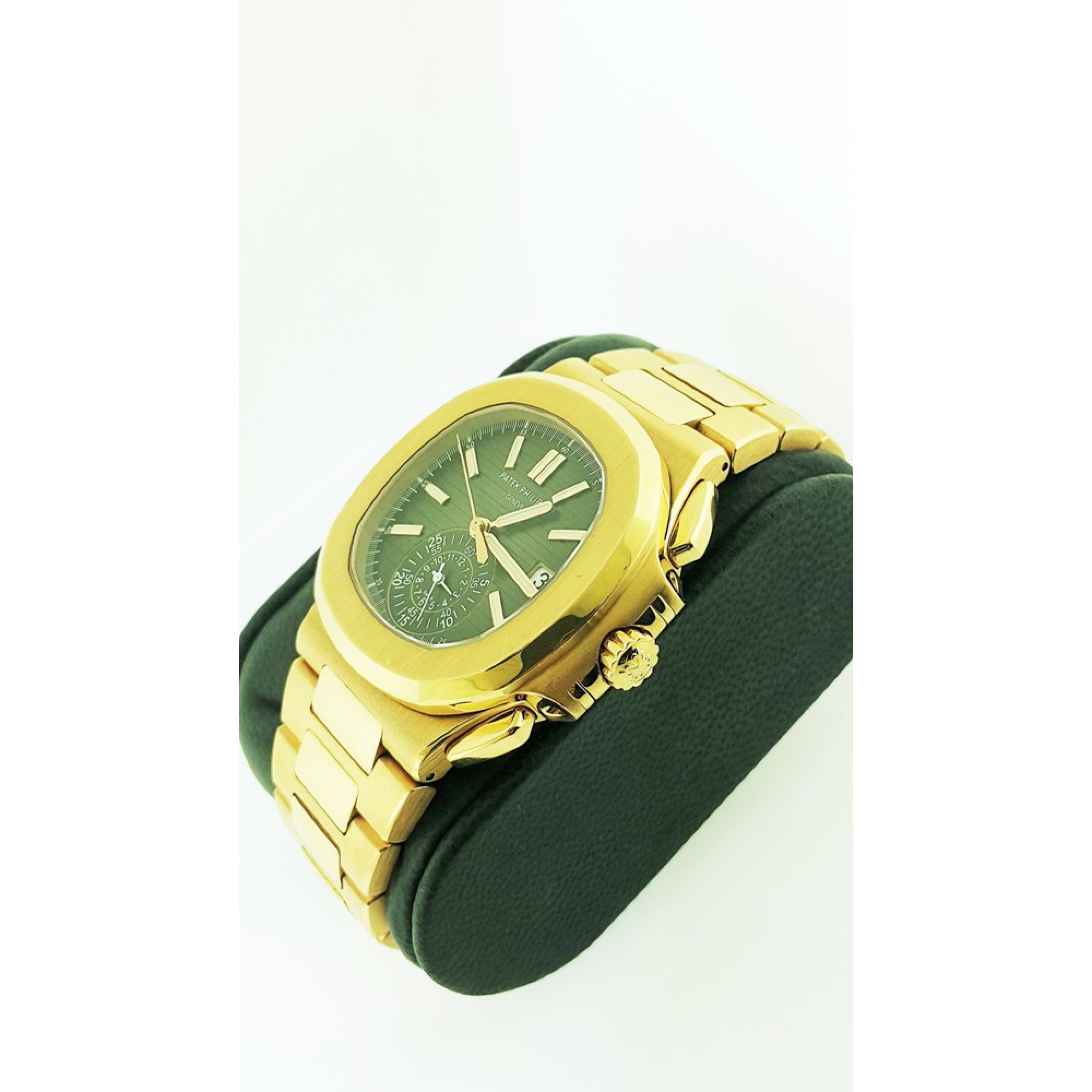 Patek Philippe Nautilus 40mm - Rose Gold Watches