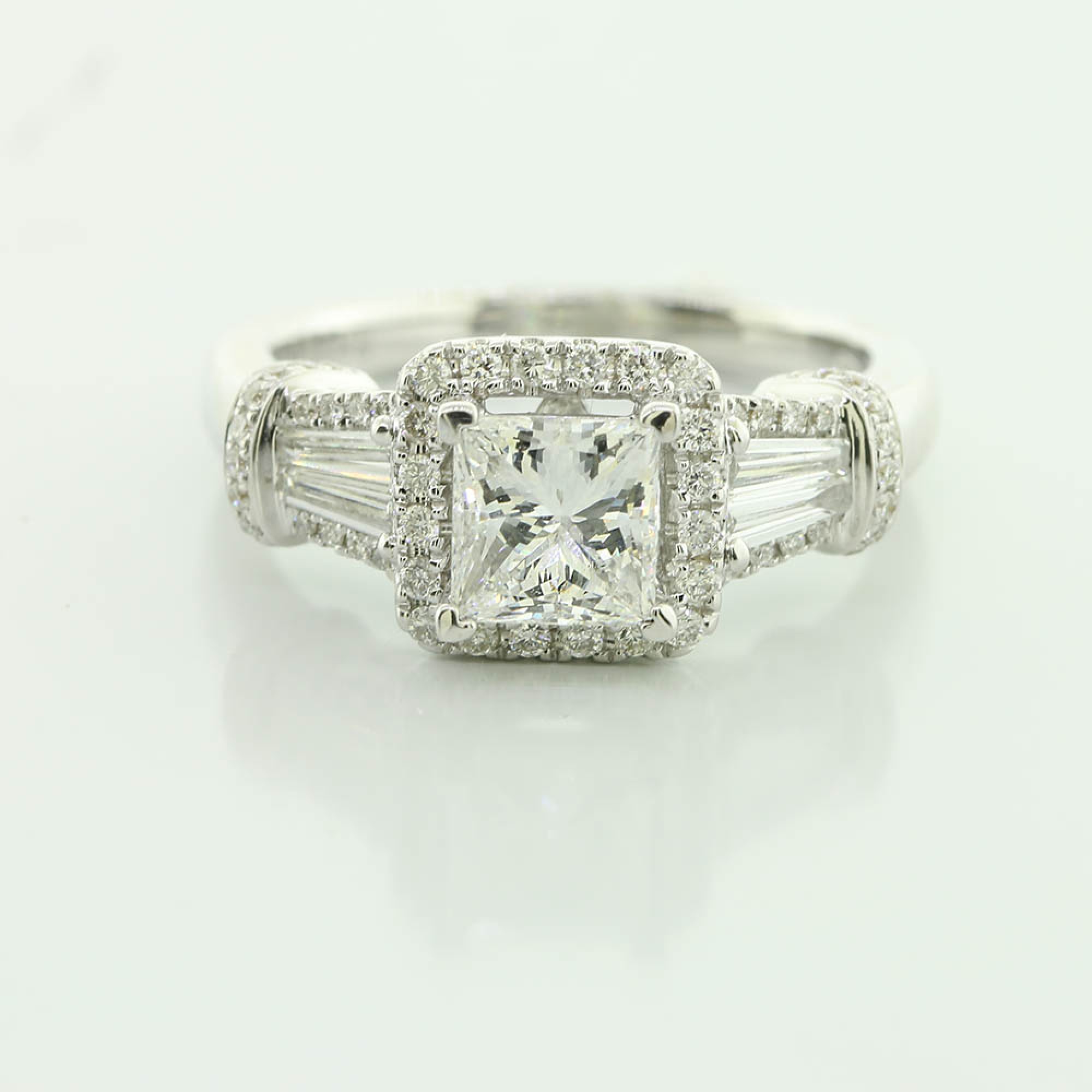 1.65 Ctw Princess cut and Tapered Baguette Stone Ring With Halo Set in ...